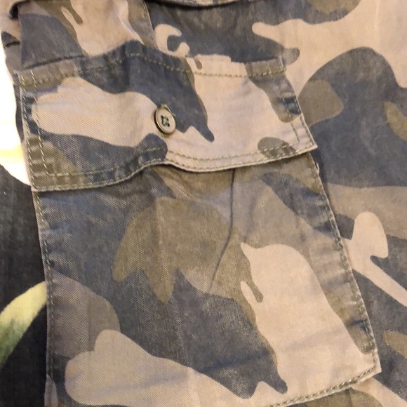 Camo Cargo Pants - Picture 7 of 7